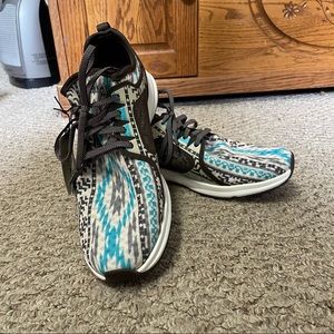 Ariat Fuse Tennis Shoes BRAND NEW